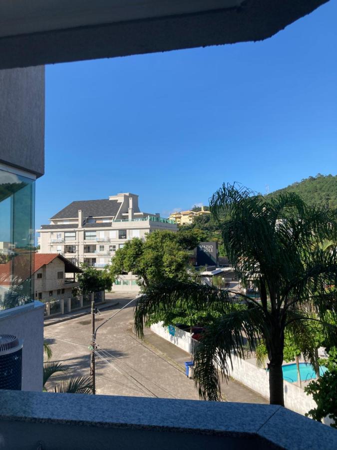 Lindo Apartamento A 05 Minutos Da Praia De Jurere Lägenhet Florianópolis Exteriör bild